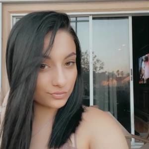 Meet your Posher, Bella